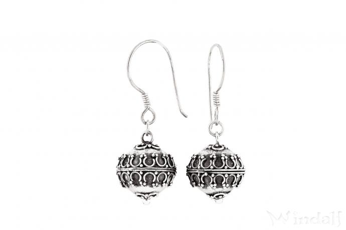 WINDALF Kleine Mittelalter Ohrhänger IRIS Ø 1.2 cm Ornamentik Kugeln Handarbeit aus Silber - Windalf.de