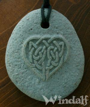 WINDALF Anh&auml;nger DAENERYS Keltisches Herz gr&uuml;n-grauer Stein - Windalf.de