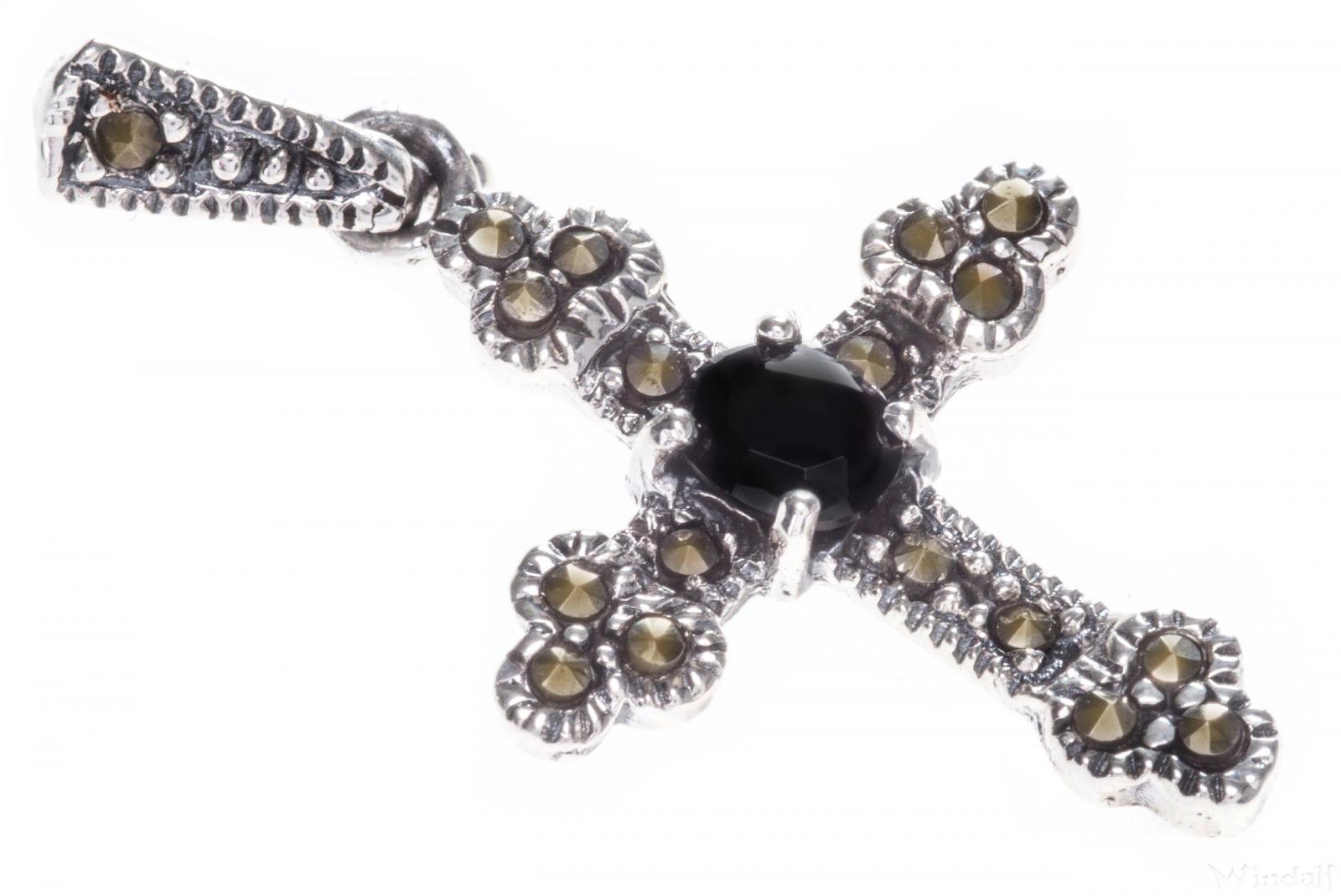 Schwarzer Moissanit Kreuz Anhänger: Oxidiertes Sterling Silber