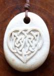 WINDALF Anhänger DAENERYS Keltisches Herz weißer Stein WINDALF Anhänger DAENERYS Keltisches Herz weißer Stein - Windalf.de