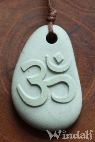 WINDALF Anhänger OM grün-grauer Stein - Windalf.de