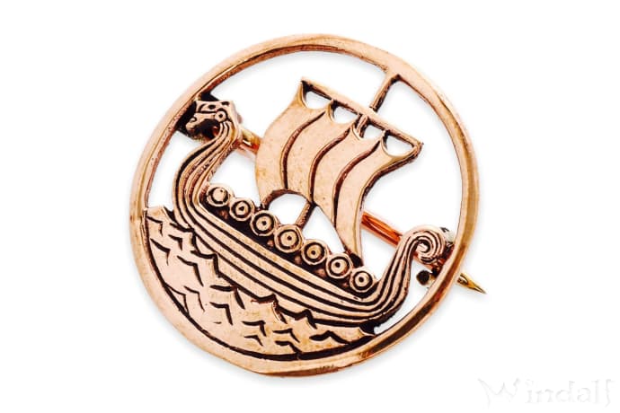 WINDALF Wikinger Fibel SVOLD  Ø 2.5 cm Viking Drachenboot Bronze-Brosche - Windalf.de