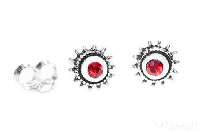 WINDALF Ohrstecker LUCIA 6 mm Sonnenschmuck Rote Steine Silber - Windalf.de