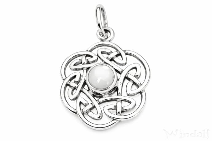 WINDALF Celtic Damen Schmuck Anh&auml;nger NUADA 2.5 cm Keltischer Knoten Perlmutt Silber - Windalf.de