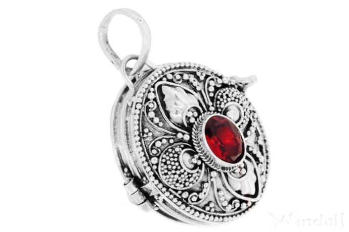 WINDALF Bohemia Schmuck Anhänger DANA 3.2 cm Foto-Medaillon Granatstein Handarbeit Silber - Windalf.de