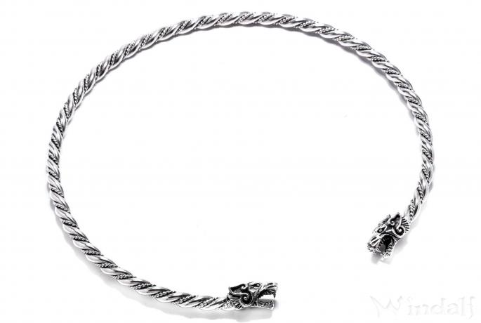 WINDALF Wikinger Männer Halsreif FENRAR Ø 14 cm Torques mit 2 Wolfsköpfen Handarbeit Silber - Windalf.de